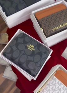 Mix Brand  200+ Wallets Mk Lv Gucci Hermes