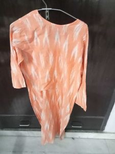 Beautiful Straight Kurti