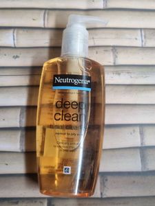 Neutrogena Deep Clean Facial Cleanser