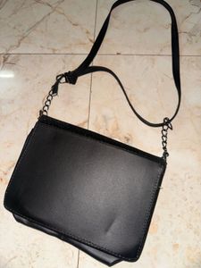 Elegant Black Crossbody Bag