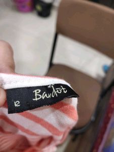 stylish top in white peach colour