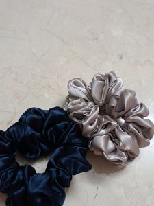 Silk Scrunchie Set - Navy & Taupe
