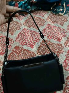 Chic Black Handbag