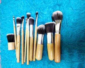 Branded Set Of Makeup Brushes
