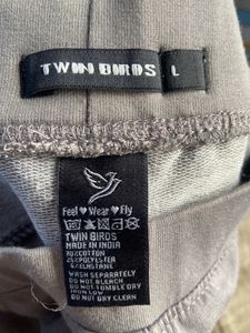 Skinny Jegging Grey