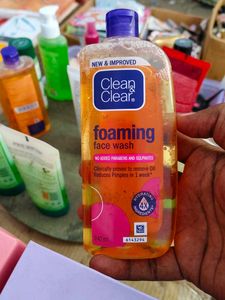 Clean & Clear Face Wash