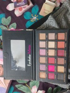 Eyeshadow Palette with Mirror