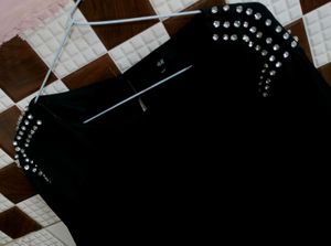 H&M Black Top✨🖤