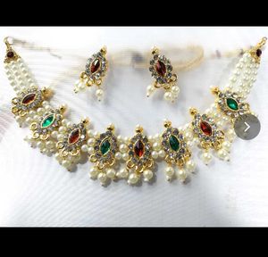 Pearl Necklace Set