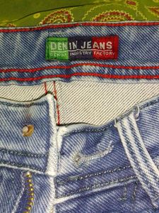 Damaged Jeans By Denim Industry Factory.Grab Now Before It&#39;s Sold.Size-30.Lentgh Is-33.I am trying to sell it because it seems small to me, it is very comfortable to wear