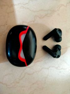 Truke BTG 3 True Wireless Earbuds