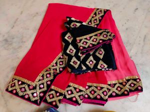velvet border an blouse very nice 👍 saree 💌.