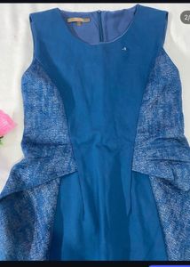 Elegant Blue Sleeveless Dress