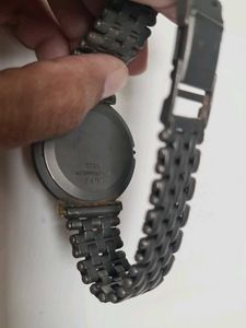 Elegant Wrist Titan Watch