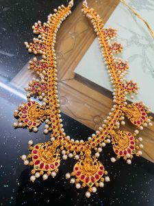 Elegant Necklace Set