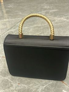 Women’s Handbag