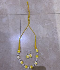 Handmade Yellow & White Necklace Set