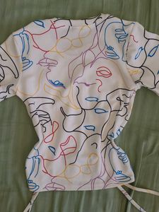 BRAND NEW White pattern fitted top