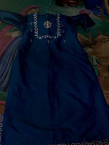 Elegant Embroidered Kurti