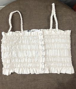 sleeveless westside crop top