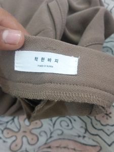 KOREAN STRETCHABLE TROUSERS 😊