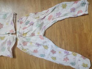 set of two muslin cotton suit for 2 to 3 yr ol