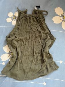 H&M divided olive green top