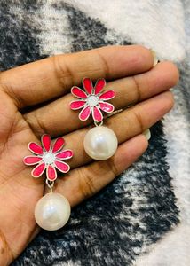 Pearl &amp; Flower Earrings