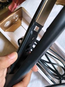 KUBRA- Hair Straightener