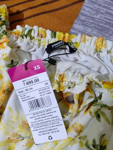 Yousta Floral Off Shoulder Top
