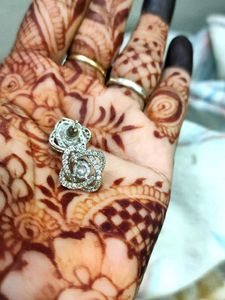 Sparkling Floral Earrings
