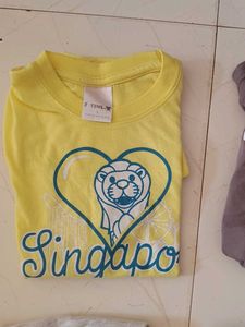 Singapore Graphic Tee - Yellow, Size L