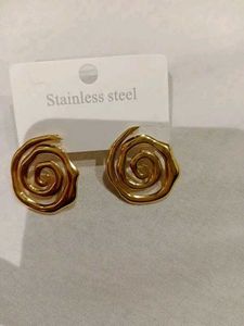 Gold Swirl Earrings anti tarnish