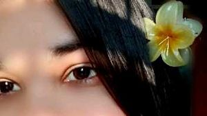 Floral Hair Clip || can be in any colour!🌸🌼🌺