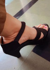 Brand New DENILL BLACK Heels 👠 40 Size