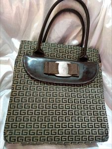 Preety Tote Bag