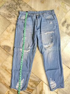 Ripped boyfriend fit denim