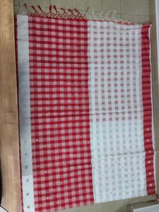 Red &amp; White Checkered Saree(2 Blouse Pieces)