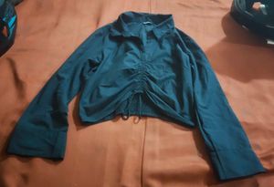 Chic Green Ruched Front Top🕸️🕷️x