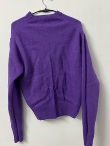 Uniqlo sweater