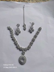 American White AD Stine Jewellery Set