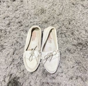 Minnetonka Moccasins - Classic Style