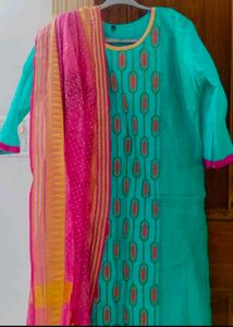 Teal &amp; Pink Kurta With Duppatta