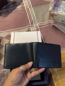 Tommy Hilfiger Men&#39;s Wallet - New in Box