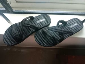 Max Black Flip Flops