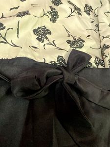 Floral Print Midi Dress ( Knee Length)