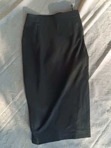 Black formal Skirt