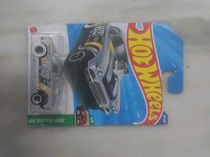 Hot Wheels single piece car