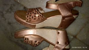 Elegant Rose Gold Sandal