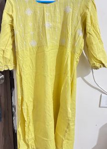 Avaasa Kurti
